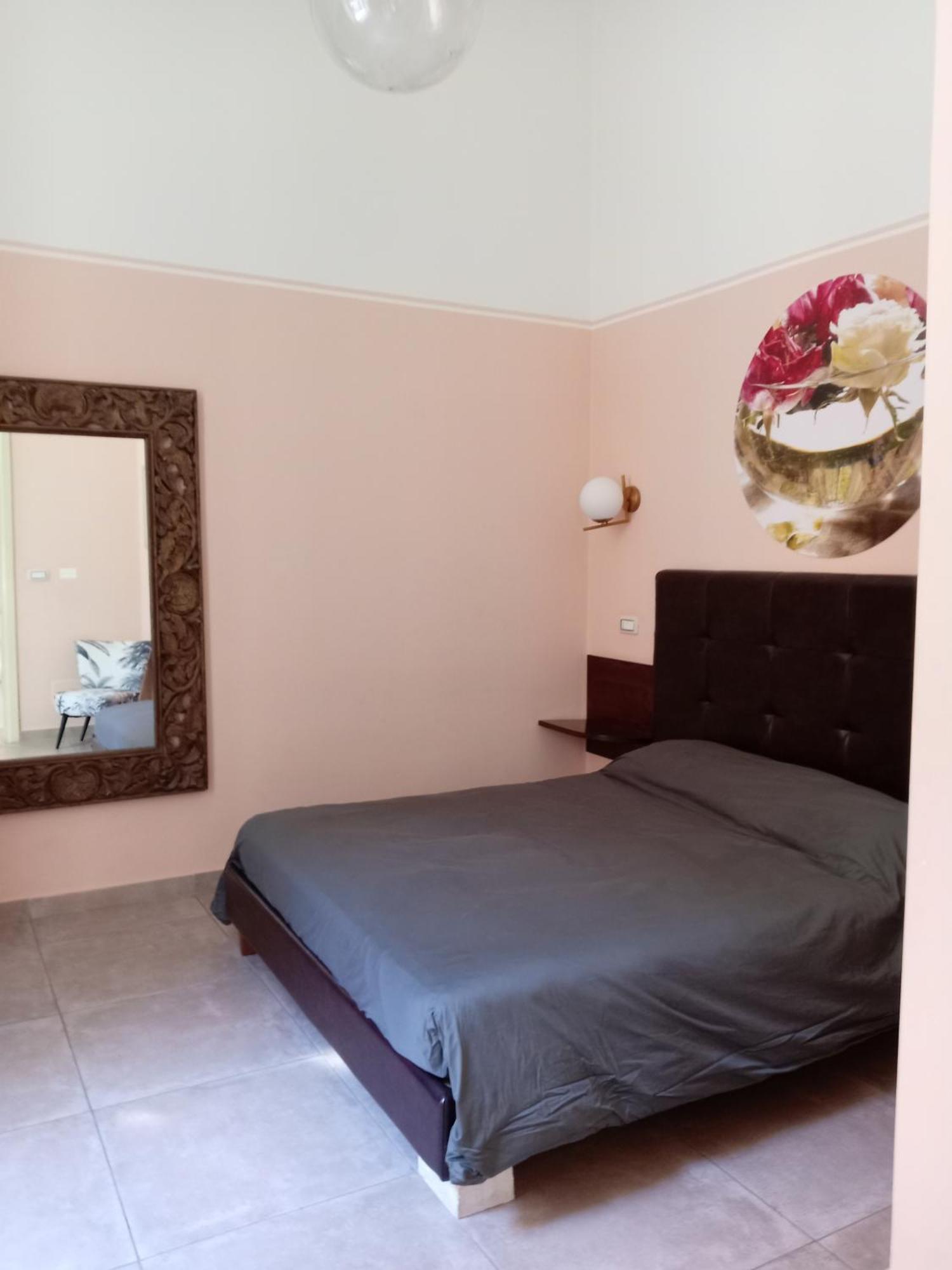 לצ'ה Piazza Verdi Liberty House מראה חיצוני תמונה