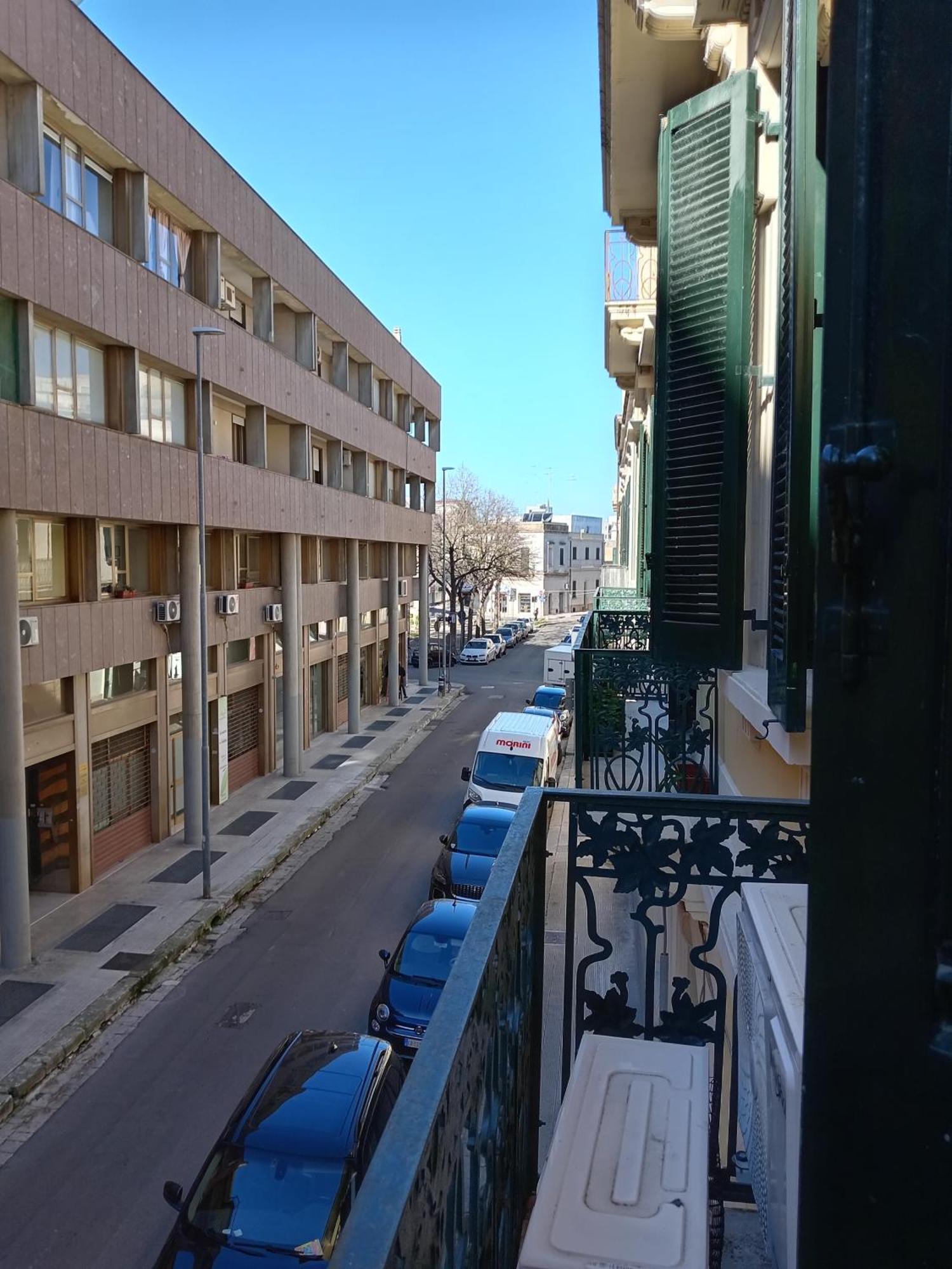 לצ'ה Piazza Verdi Liberty House מראה חיצוני תמונה