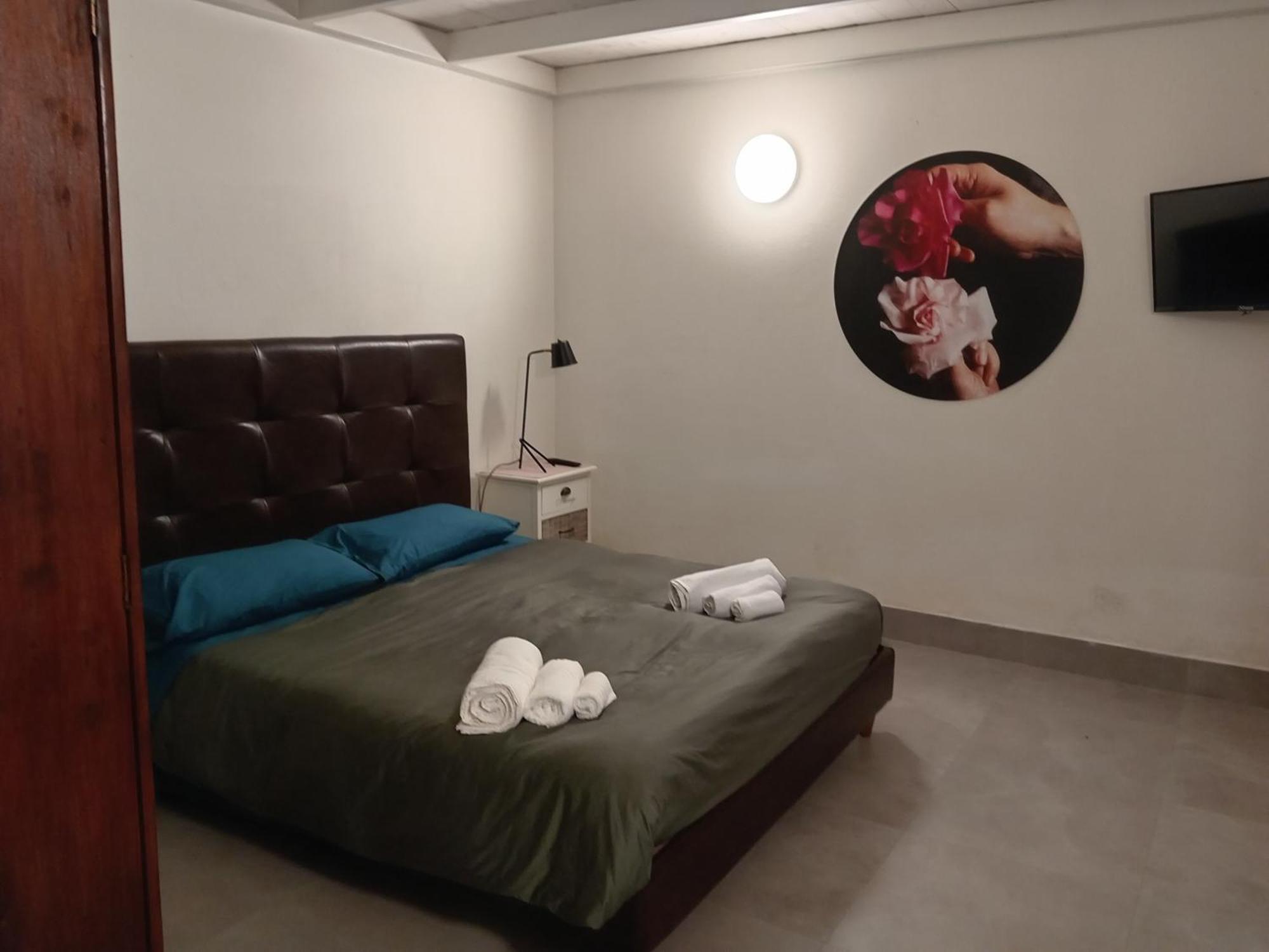 לצ'ה Piazza Verdi Liberty House מראה חיצוני תמונה